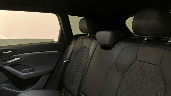 Audi Q6 315kW Quattro 100kWh Black Edition 5dr Auto Electric Estate - Image 16